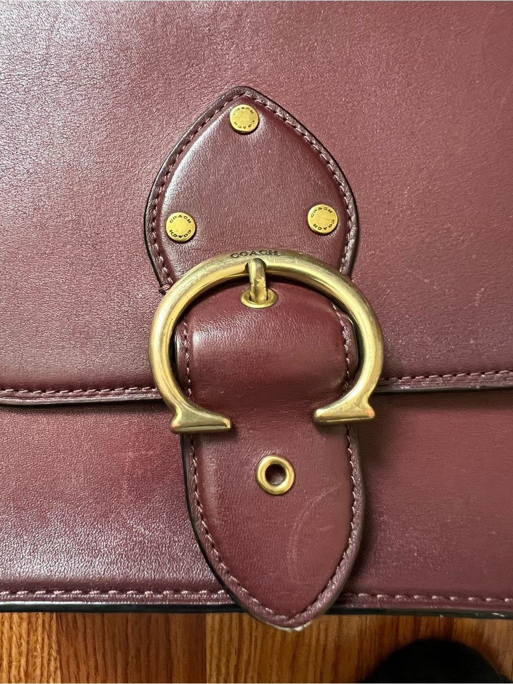 Coach Burgundy Leather Crossbody with Brass Ring Detail - Picture 4 of 16